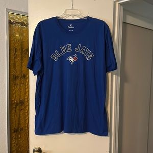 Fanatics Blue Jay’s t-shirt.